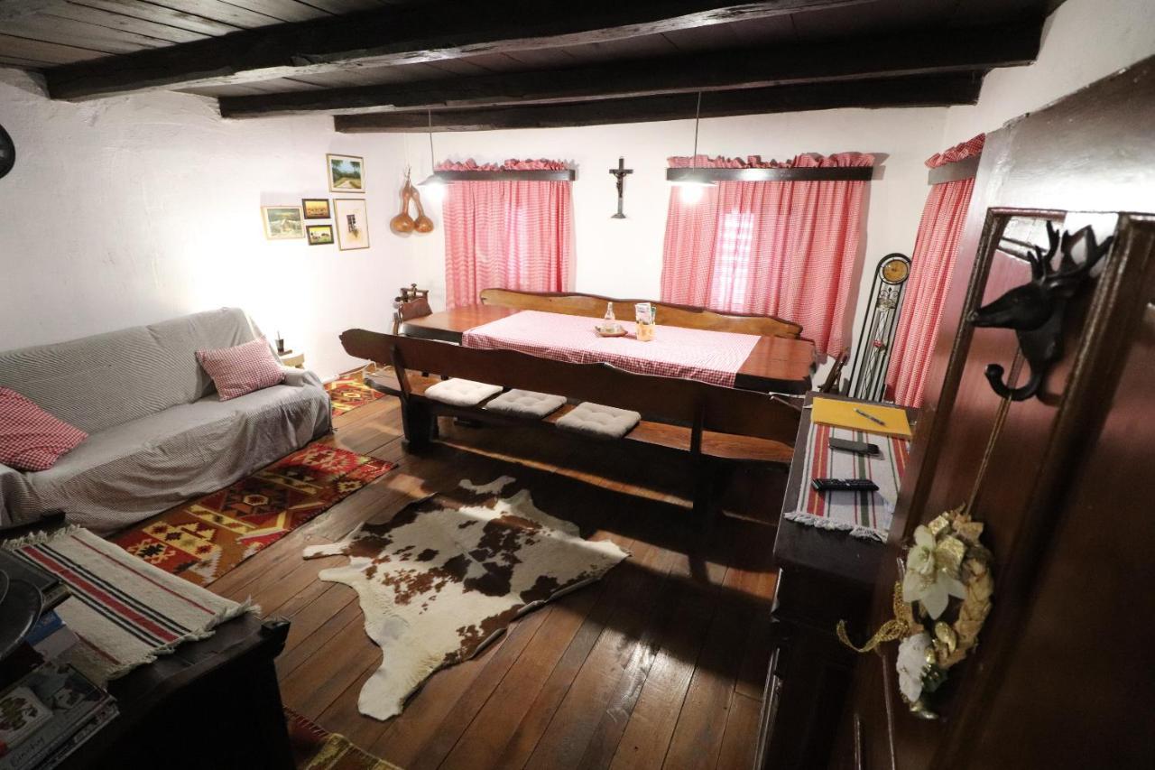 Villa Pepeljuga Kuca Za Odmor Vizovlje Exteriér fotografie